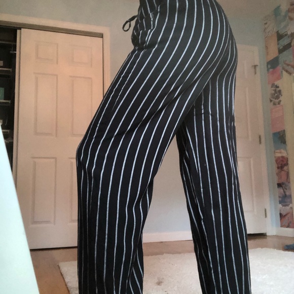 flowy pants - Picture 2 of 5